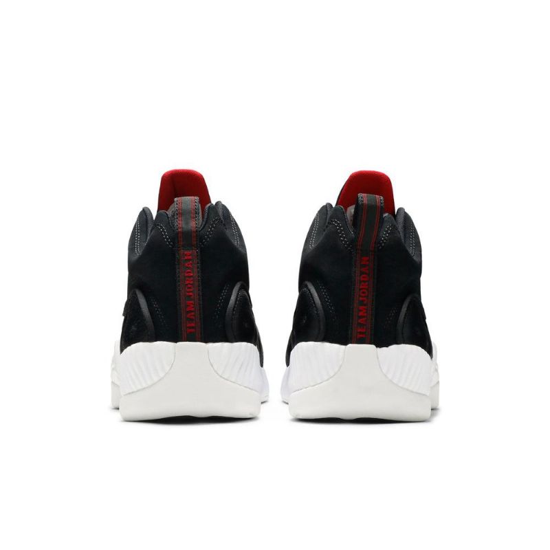 Air Jordan Jumpman Team 2 Fekete Piros Férfi Cipő