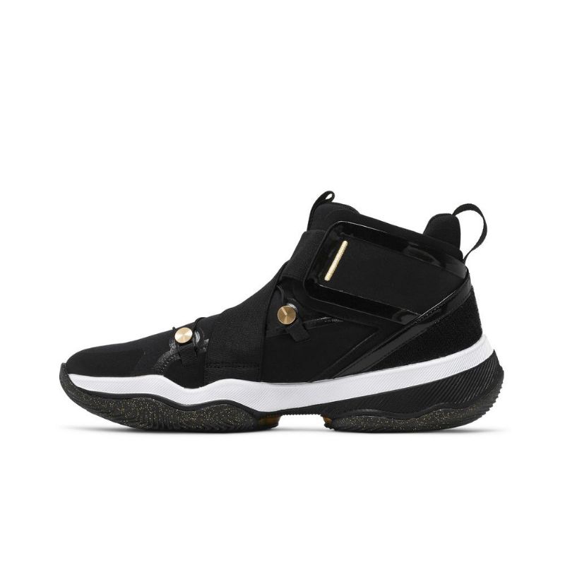 Air Jordan 23 Ajnt 23 Fekete Fehérarany Férfi Cipő
