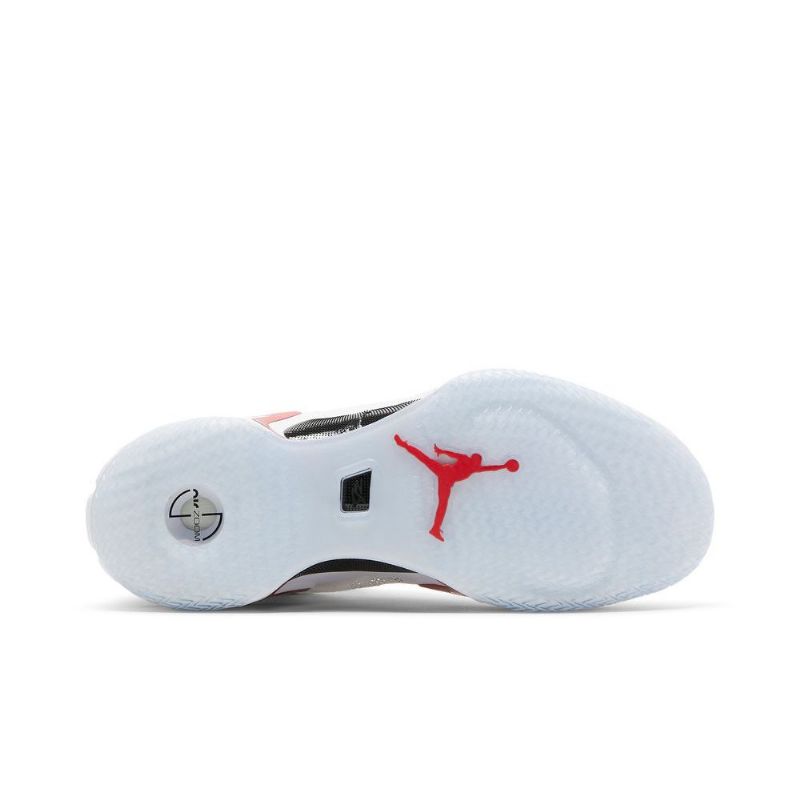 Air Jordan 36 Fehér Fekete Piros Férfi Cipő