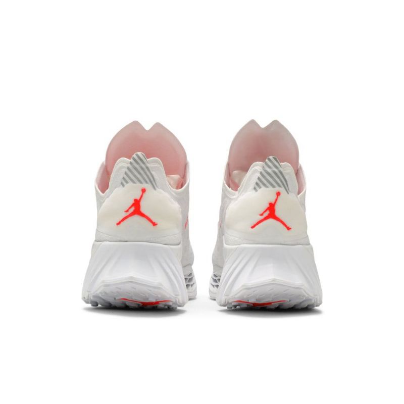 Air Jordan Zoom Trunner Ultimate Fehér Piros Férfi Cipő