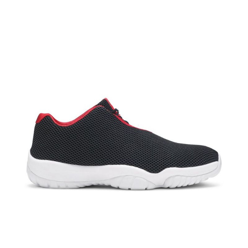Air Jordan Future Alacsony Fekete Piros Fehér Férfi Cipők