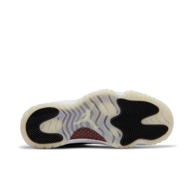 Air Jordan 11 Retro Alacsony Fekete Fehér Férfi Cipő