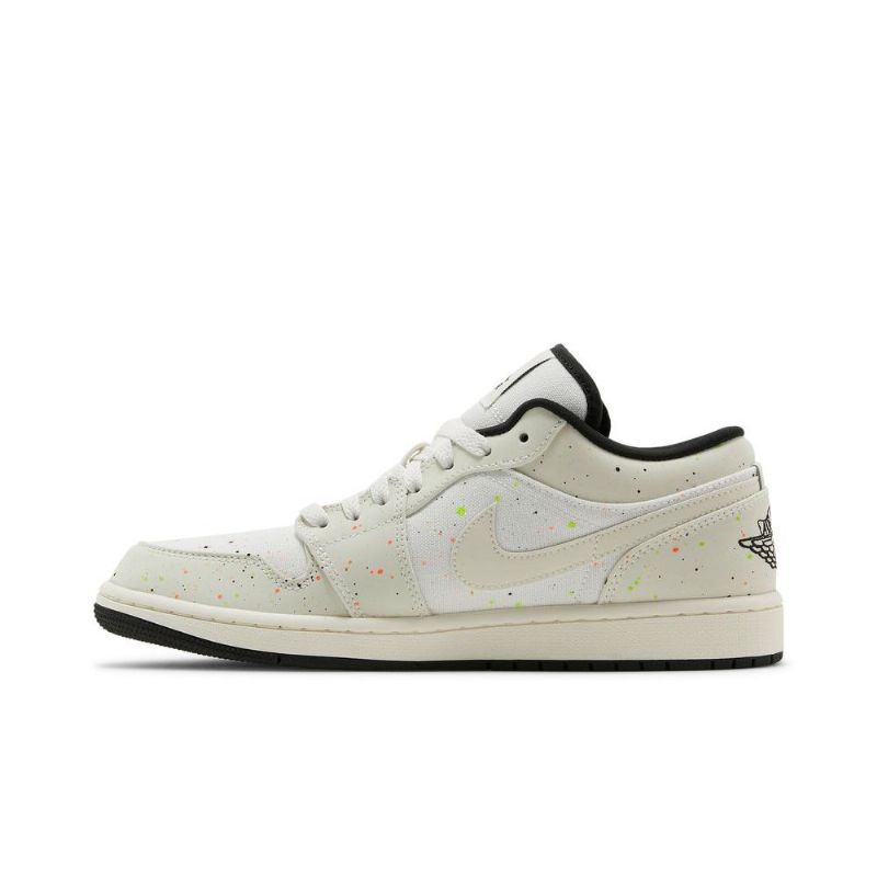 Air Jordan 1 Alacsony Fehér Fekete Férfi Cipő