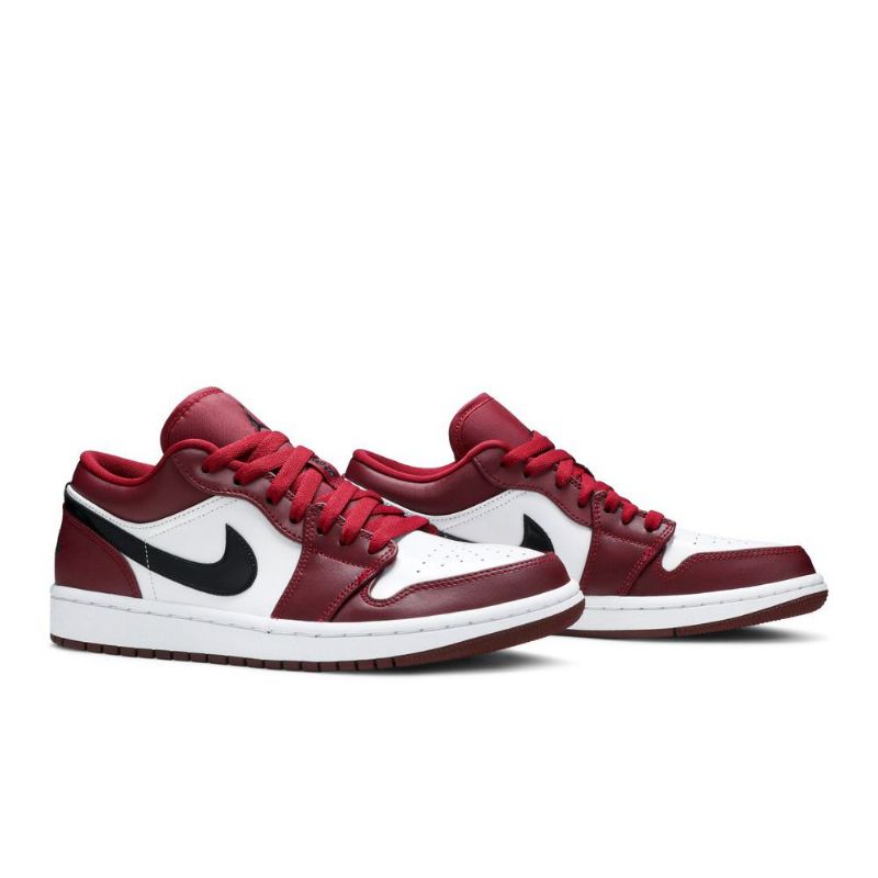 Air Jordan 1 Alacsony Piros Fehér Fekete Férfi Cipő