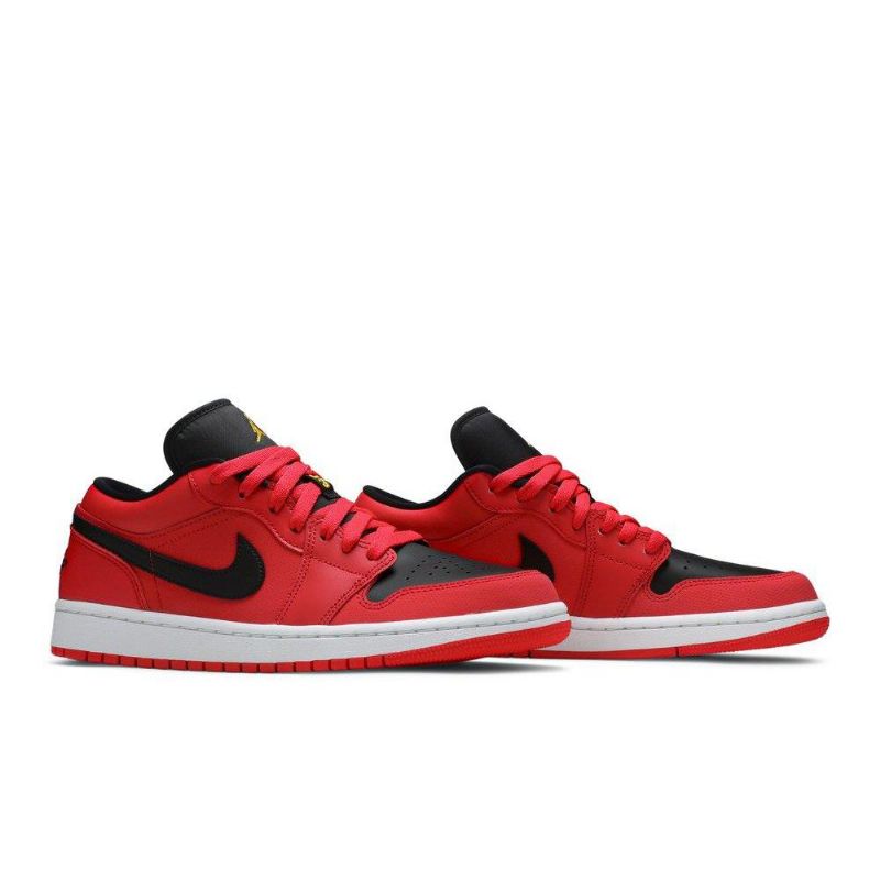 Air Jordan 1 Alacsony Piros Fekete Fehér Női Cipő