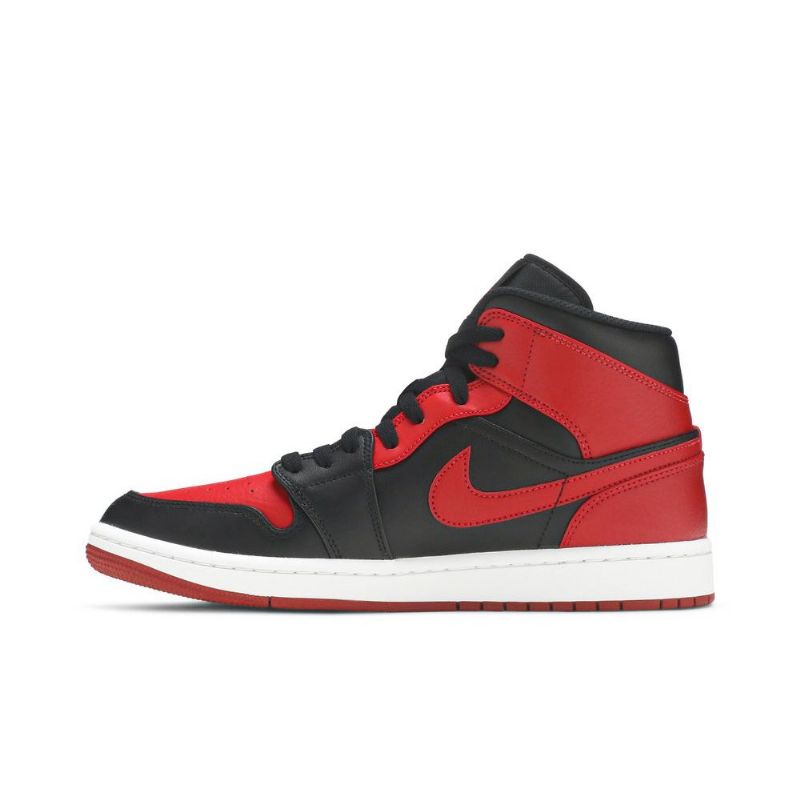 Air Jordan 1 Közép Fekete Piros Fehér Férfi Cipő