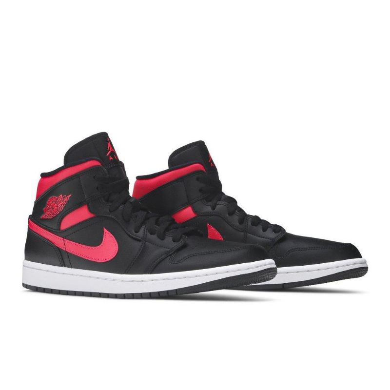 Air Jordan 1 Közép Fekete Piros Fehér Női Cipő
