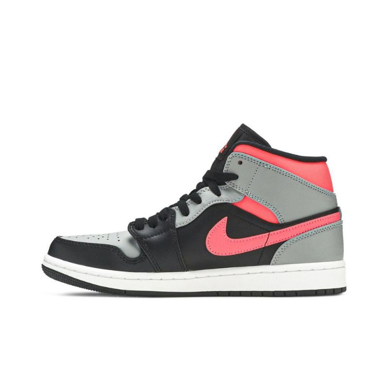 Air Jordan 1 Középfekete Rózsaszín Fehér Férfi Cipő