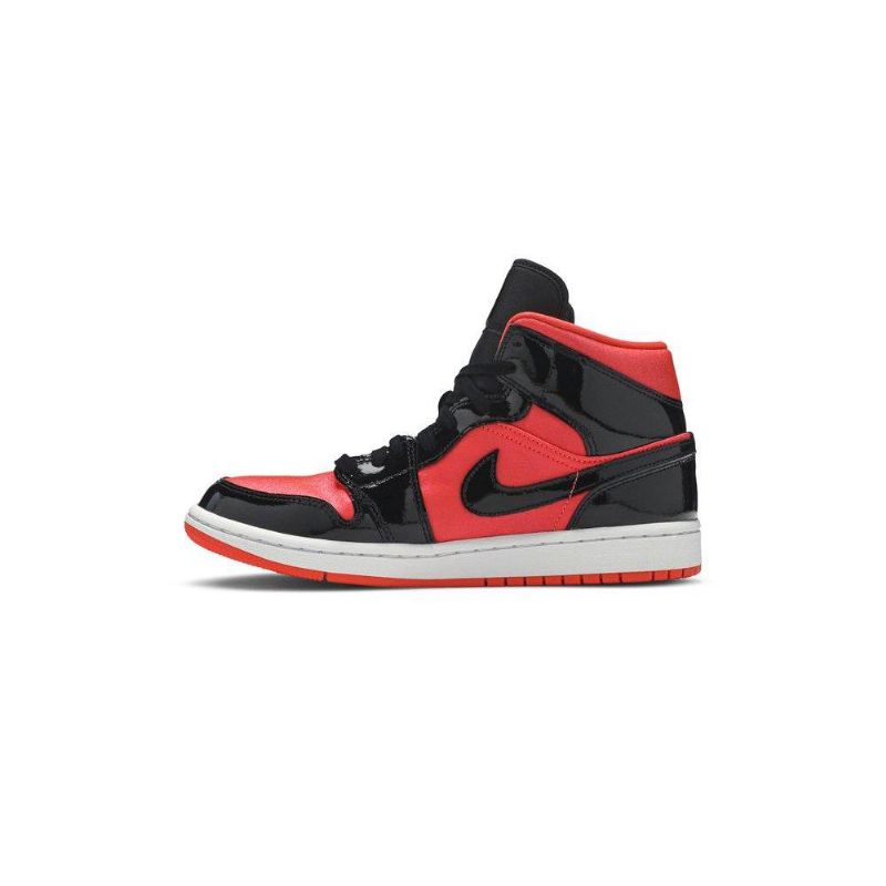 Air Jordan 1 Középpiros Fekete Női Cipő