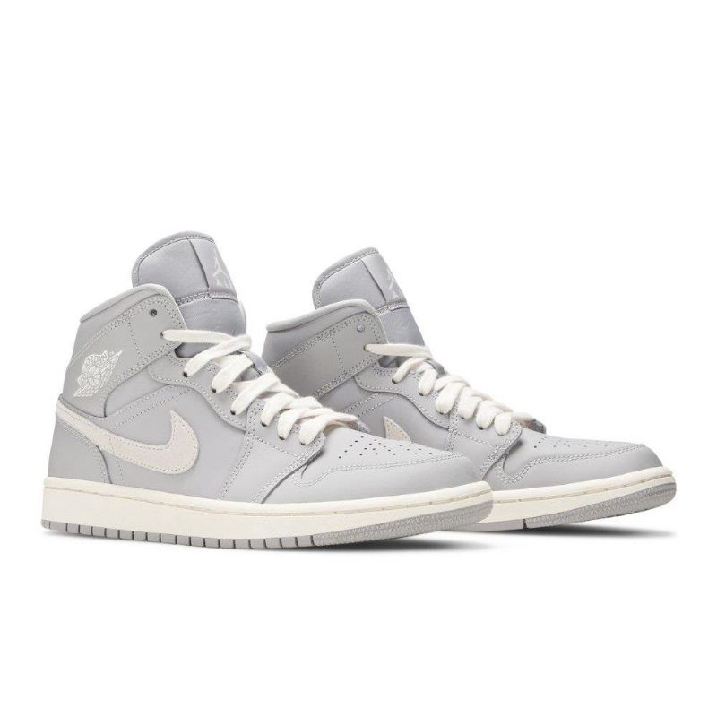Air Jordan 1 Középszürke Fehér Női Cipő