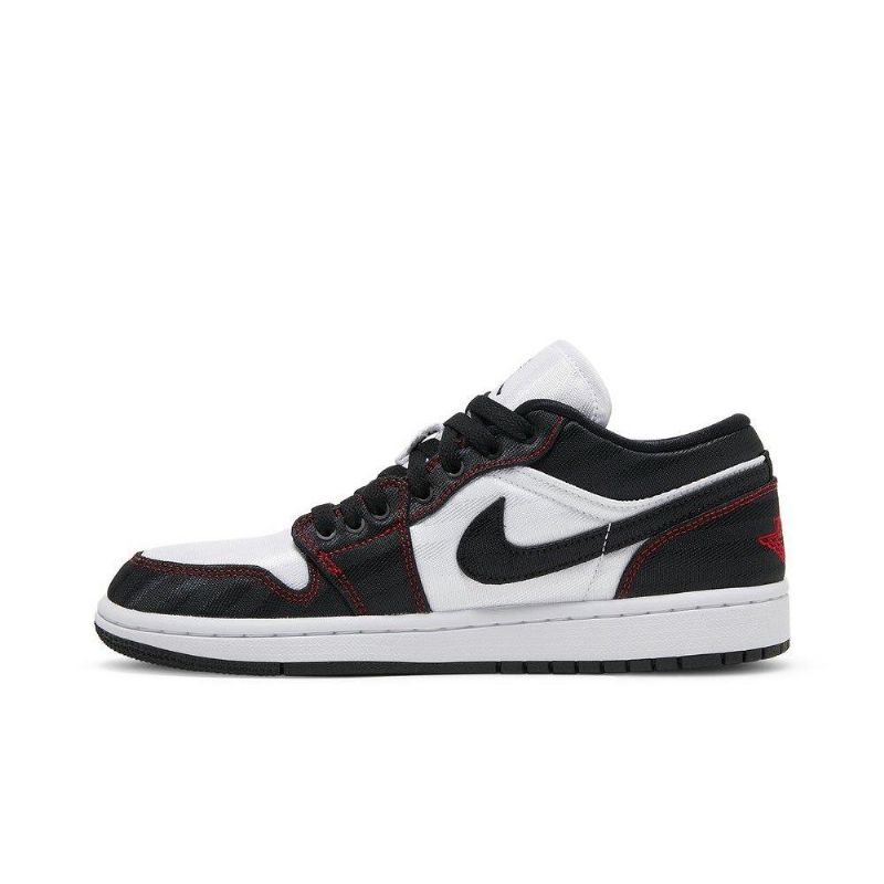 Air Jordan 1 Low Se Utility Fehér Fekete Piros Női Cipő