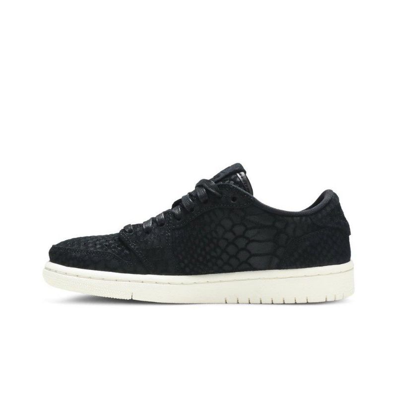 Air Jordan 1 Retro Alacsony Fekete Fehér Női Cipő