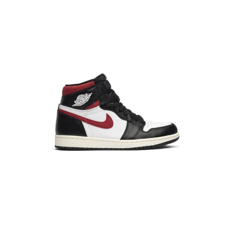 Air Jordan 1 Retro High Og Fekete Fehér Piros Férfi Cipő