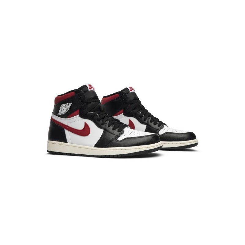 Air Jordan 1 Retro High Og Fekete Fehér Piros Férfi Cipő