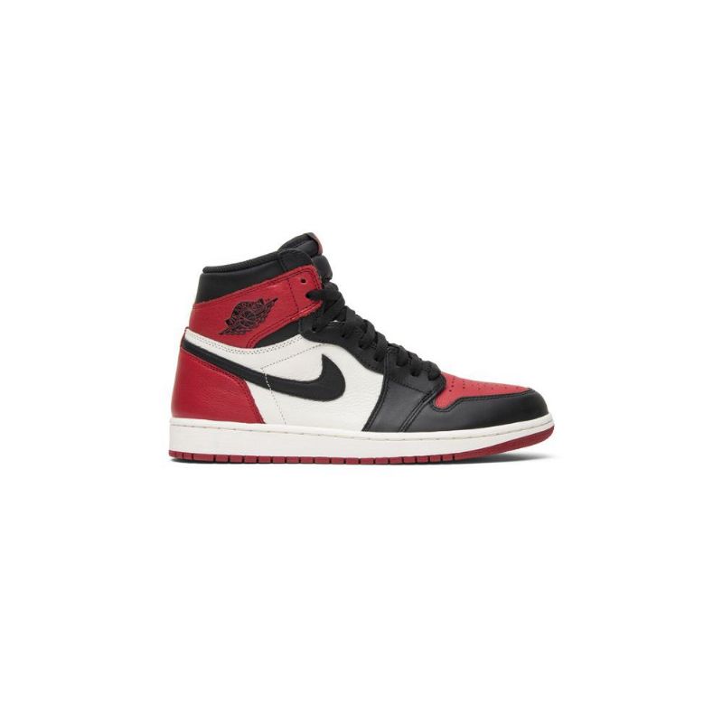 Air Jordan 1 Retro Magas És Piros Fehér Fekete Férfi Cipő