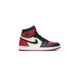 Air Jordan 1 Retro Magas És Piros Fehér Fekete Férfi Cipő