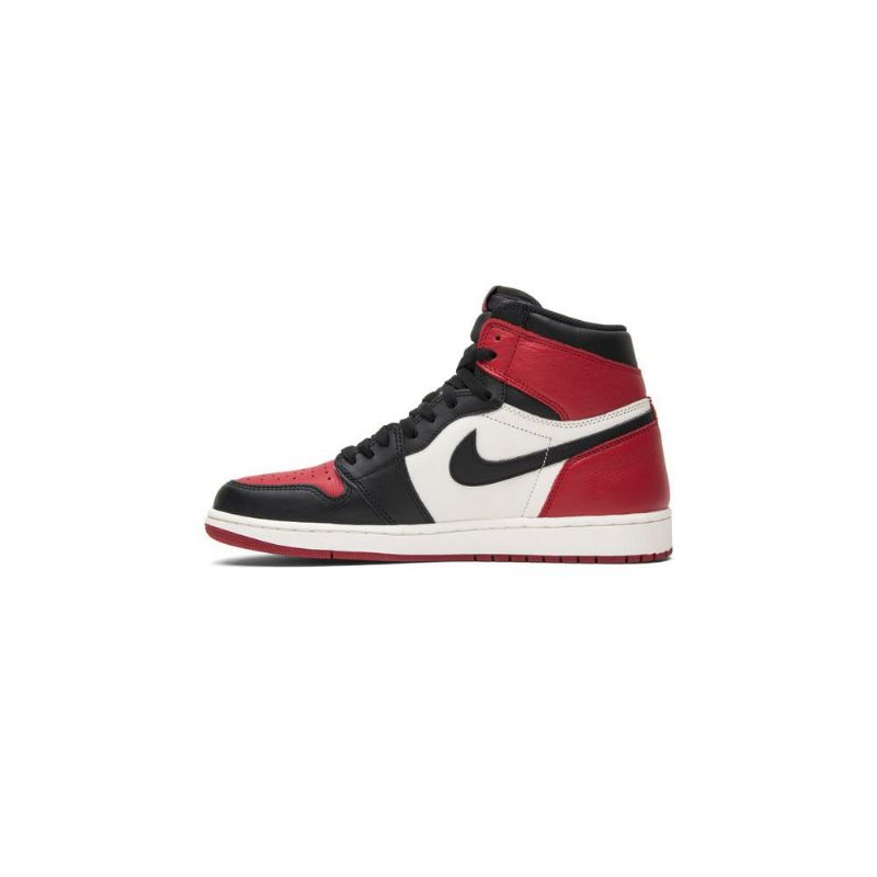 Air Jordan 1 Retro Magas És Piros Fehér Fekete Férfi Cipő