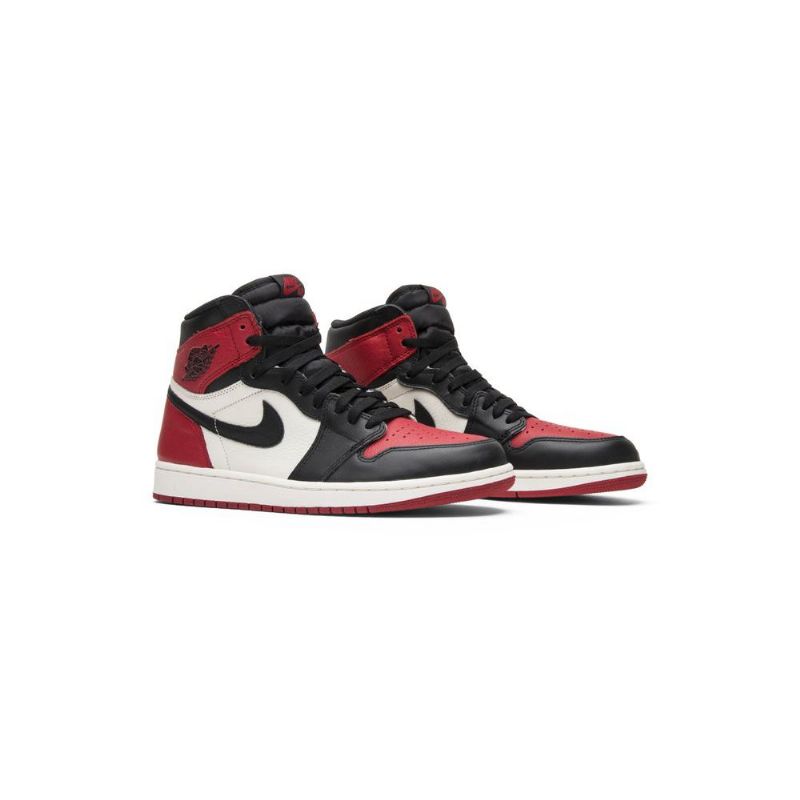 Air Jordan 1 Retro Magas És Piros Fehér Fekete Férfi Cipő