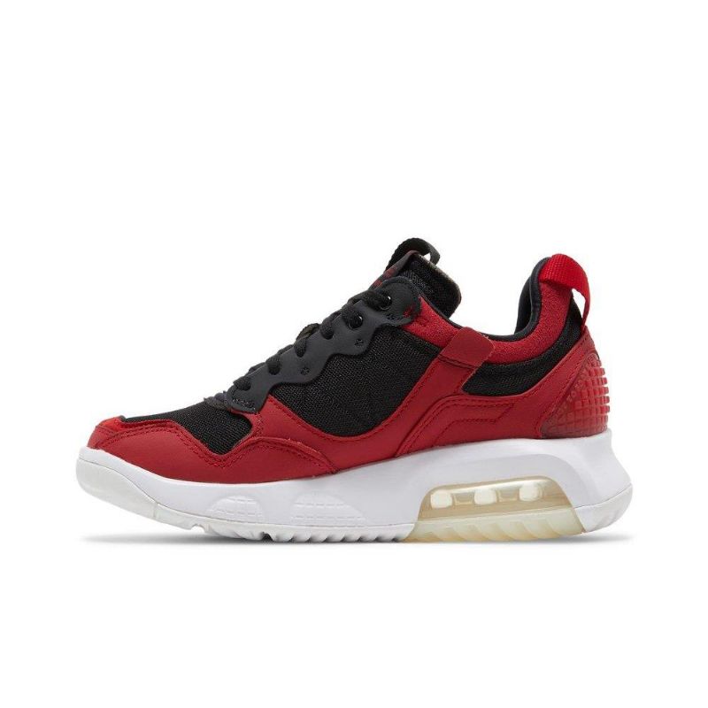 Air Jordan Ma2 Piros Fekete Fehér Női Cipő